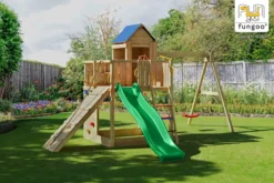 Aire de jeux en bois treehouse spacieus
