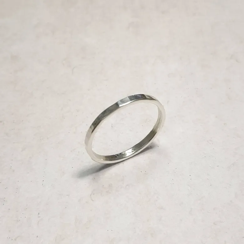 Alliance en argent 925 martelé taille 58