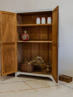 Armoire en bois bleu ciel n°360
