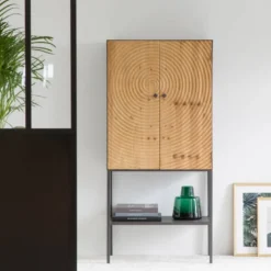 Armoire en pin et métal rondin