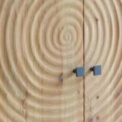 Armoire en pin et métal rondin