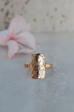 Bague ajustable longue et martelée - sintra