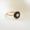 Bague fine médaillon soleil noir or