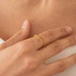 Bague réglable dorée cristaux roses