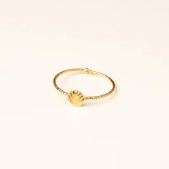 Bague réglable dorée mini coquillage