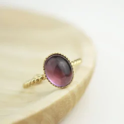 Bague torsadée ovale pierre d'améthyste