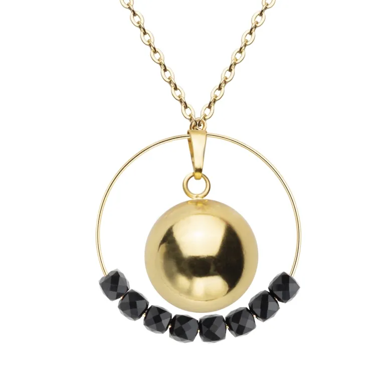 Bola de grossesse et spinelle noir