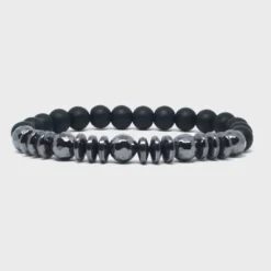 Bracelet noir et hématites