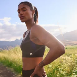 Brassière de sport dare2b power noire
