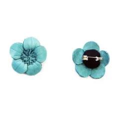 Broche cuir fleur
