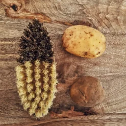Brosse à légumes en bois