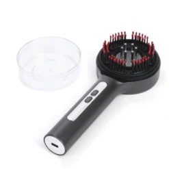 Brosse massante électrique LED rechargeable avec réservoir pour soin capillaire