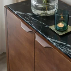 Buffet bois de manguier et marbre noir