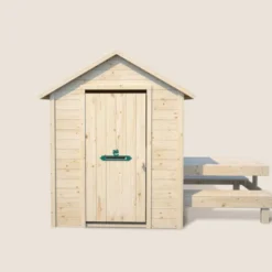 Cabane en bois avec table pique-nique ti