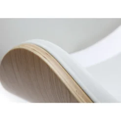 Chaise de bureau à roulettes blanc, bois clair et acier chromé walnut