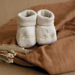 Chausson bébé avec broderie #e0cda9 0 1