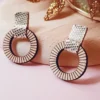 Clous d'oreilles lollipops abeille