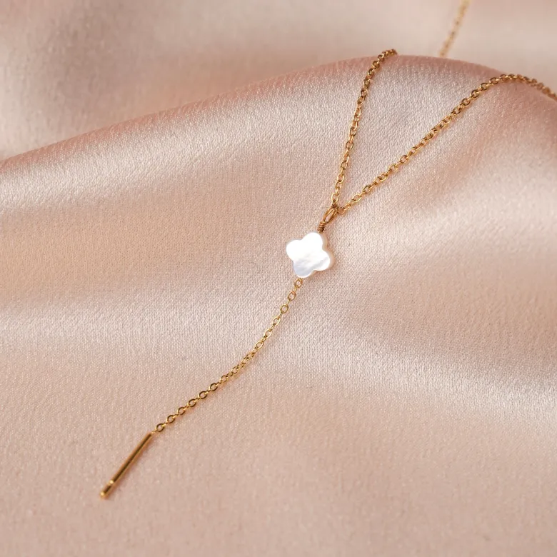 Collier en y trèfle