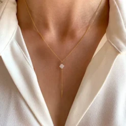 Collier en y trèfle