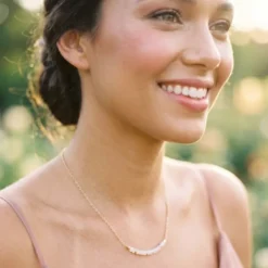 Collier minimaliste rêve mariage blanc