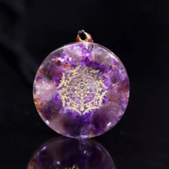Collier pendentif orgone yoga améthyste