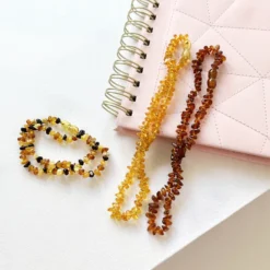 Collier pour bébé en ambre à clip
