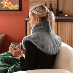 Coussin chauffant épaules et cou - cosy Gris