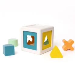 Cube trieur de formes kuby