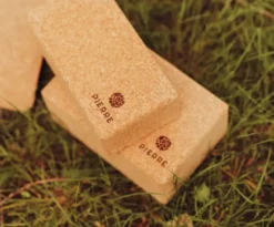 Deux blocs de yoga en liège portugais