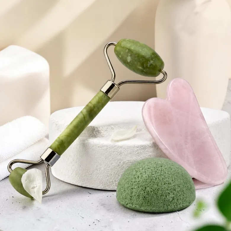 Duo roller jade vert + gua sha quartz rose + konjac offert