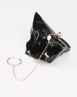 Faux piercing tambora - or