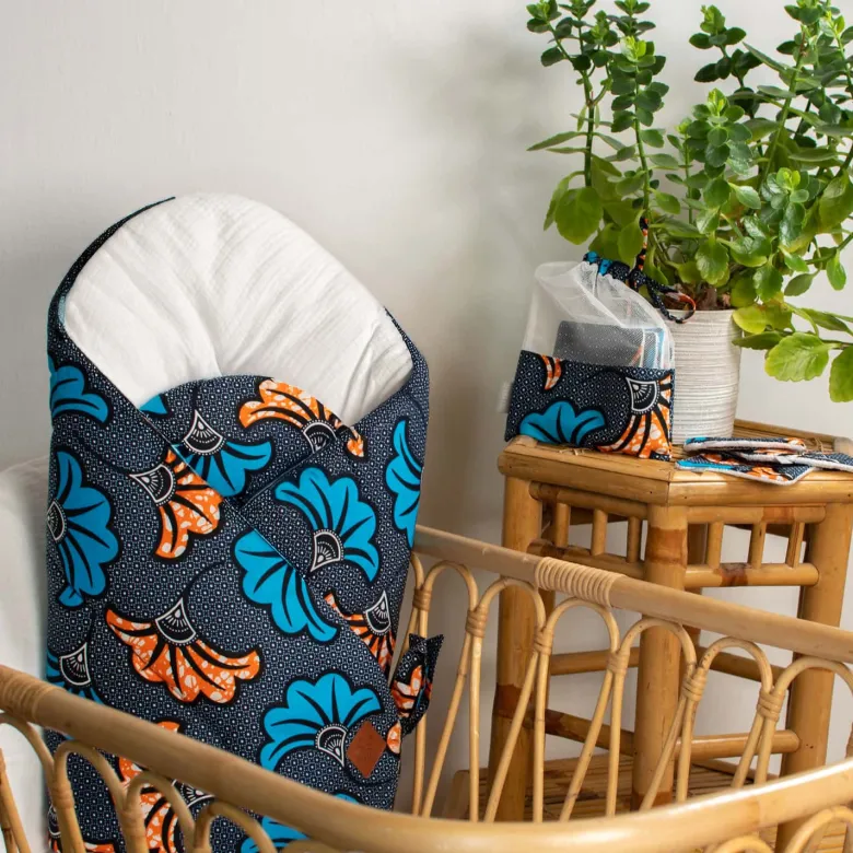 Gigoteuse emmaillotage coton wax bleu