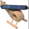 Hélicoptère solaire en bois masif