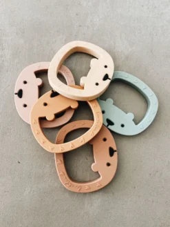Hochet de dentition ours petit rose