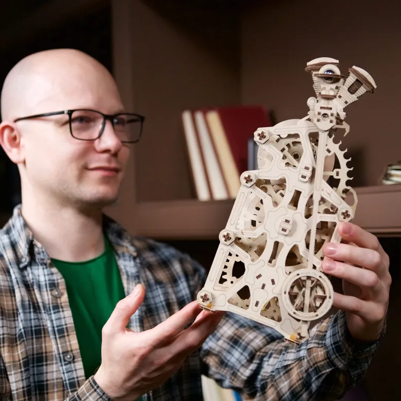 Horloge à moteur puzzle 3d bois