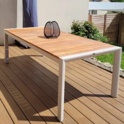 Housse pour table de jardin 240 x 130
