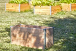 Jardiniere design