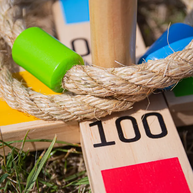 Jeu de quoits en bois