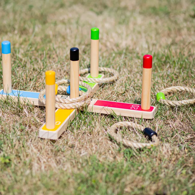 Jeu de quoits en bois