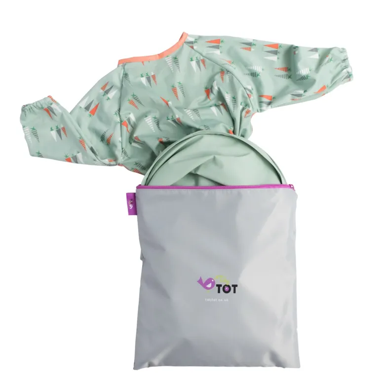 Kit bavoir et plateau transportable