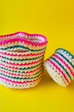 Kit de crochet corbeilles pop