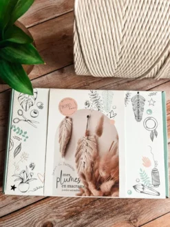 Kit diy plumes macramé ecru - créez votre déco murale bohème