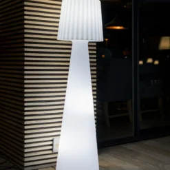 Lampadaire secteur lady e27 h150cm