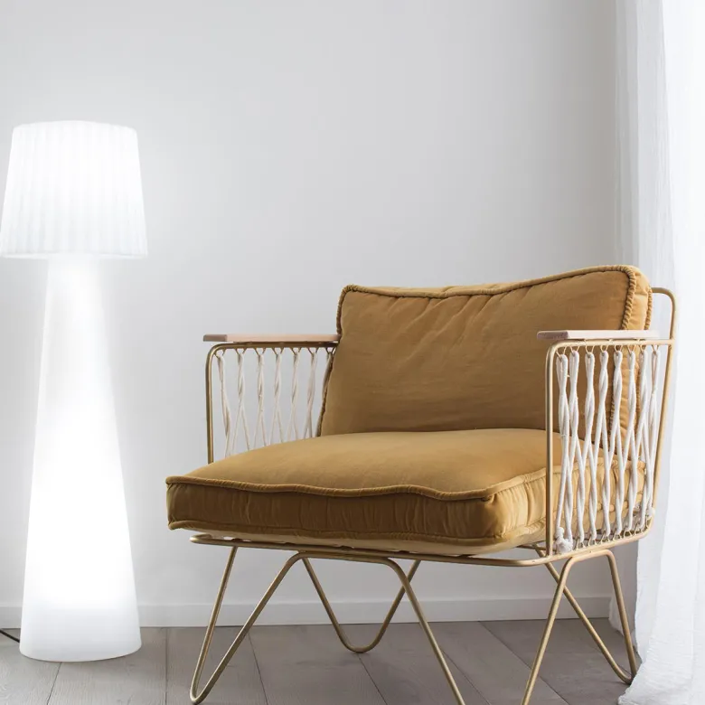 Lampadaire secteur lady e27 h150cm