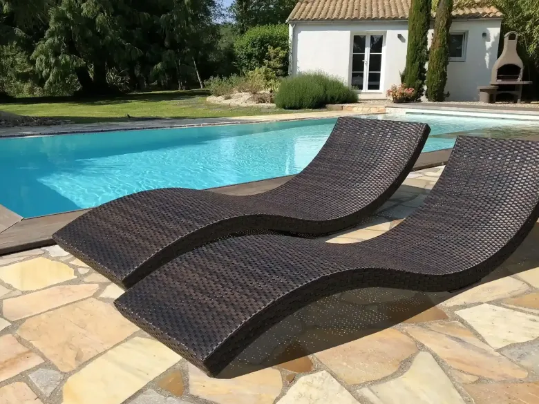 Lot de 2 bains de soleil en résine tressée - chocolat