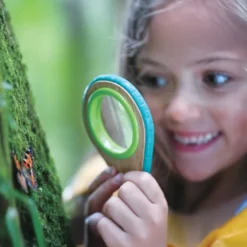 Loupe pour enfant grossissement X4 et sifflet bambou et bioplatique Hape