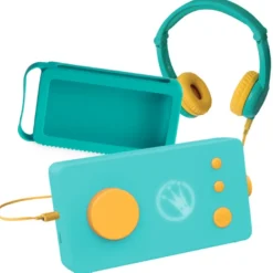 Lunii - ma fabrique à histoires vert avec son casque assorti vert et sa coque