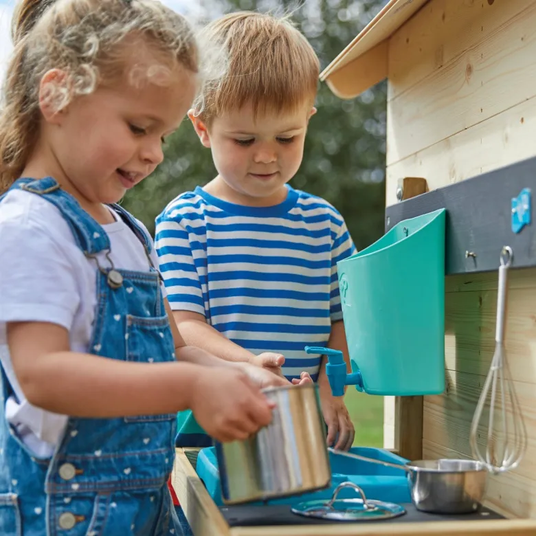 Maisonnette cabane enfant chalet + cuis