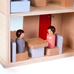 Ma première maison de poupée