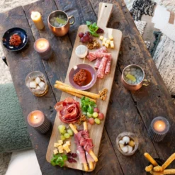 Maxi planche apéritive en acacia